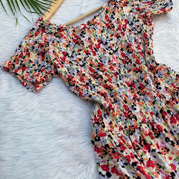 🌻Curve Red Floral Bardot Maxi Dress 
🌻bust-36,38
🌻length-57 - Picture 4 of 7